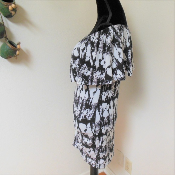 Peachy Girl Off The Shoulder Body con Dress Size M - Picture 3 of 4